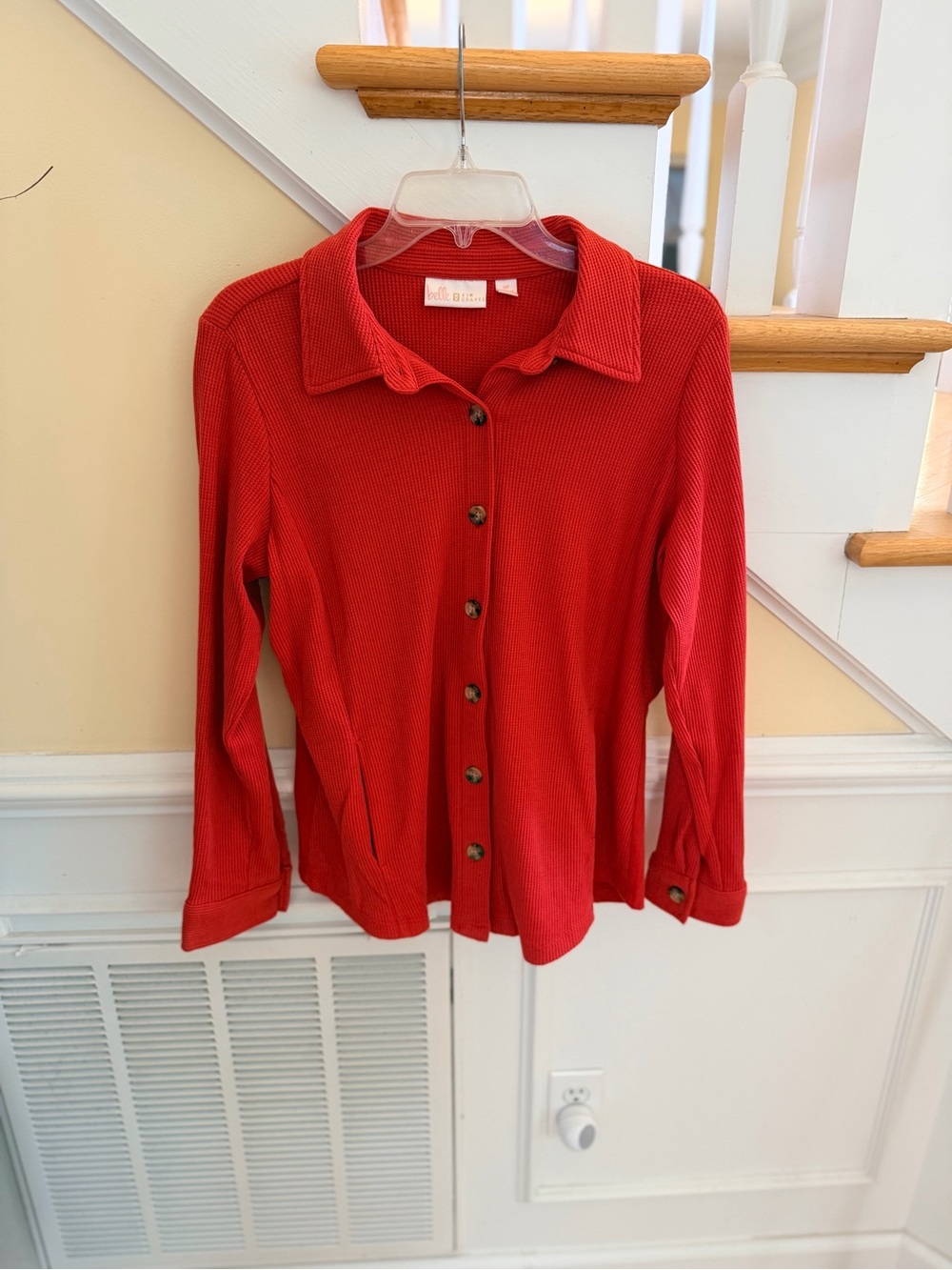 Ladies Size MP Belle by Kim Gravel Red Waffle Knit Button-Up Top GUC